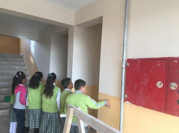 Yeni okul binasının renklerini öğrencilerimiz seçti.